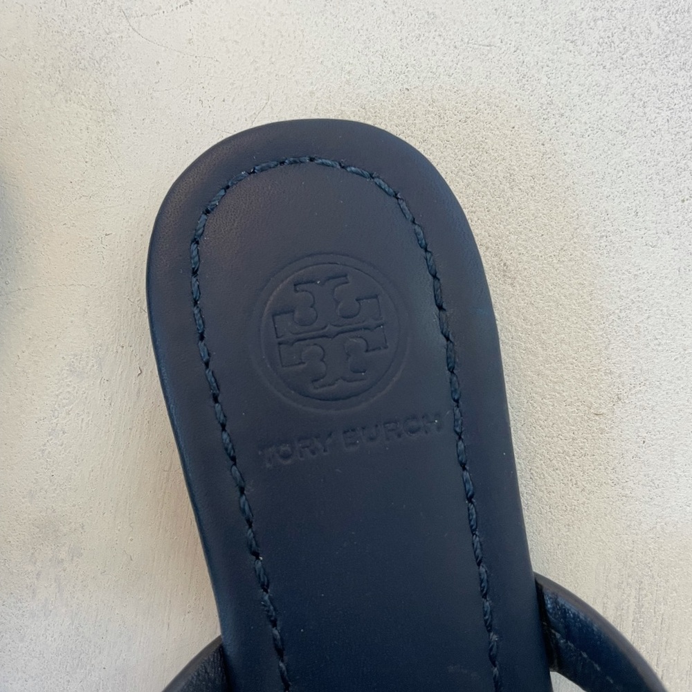 ❌SOLD❌Tory Burch Miller Rainbow Thong Sandals Navy Blue - Picture 3 of 8